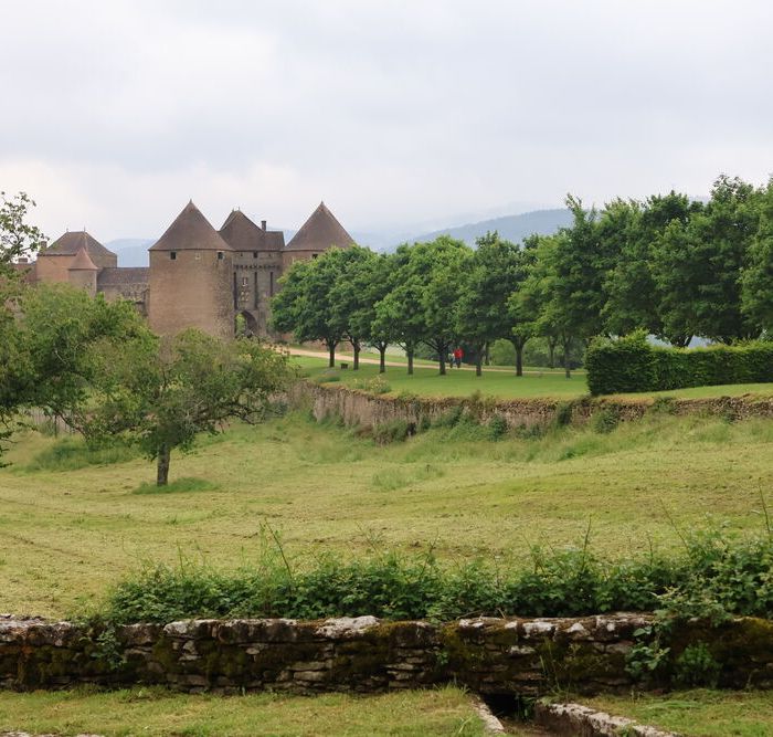 Berzé-Le-Châtel